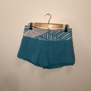 Lululemon shorts size 6 (4” inseam)